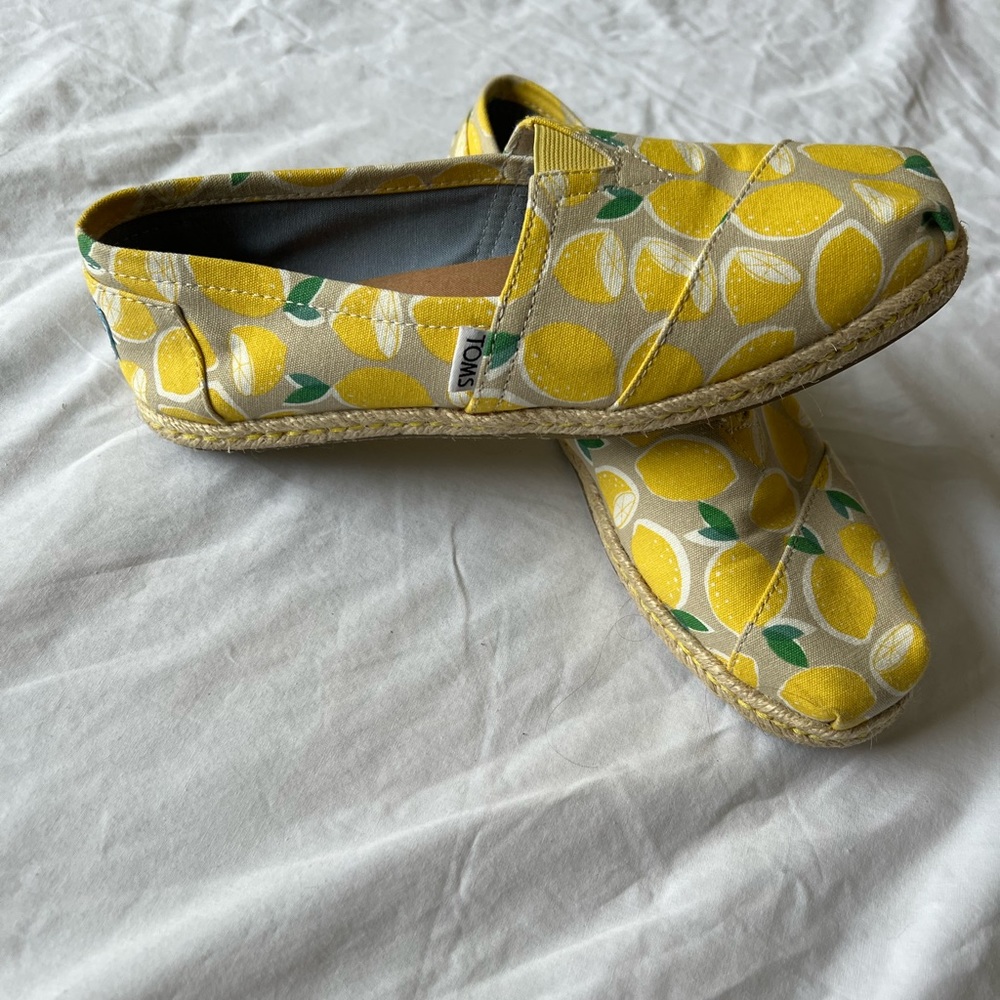 Toms - lemon print - 9